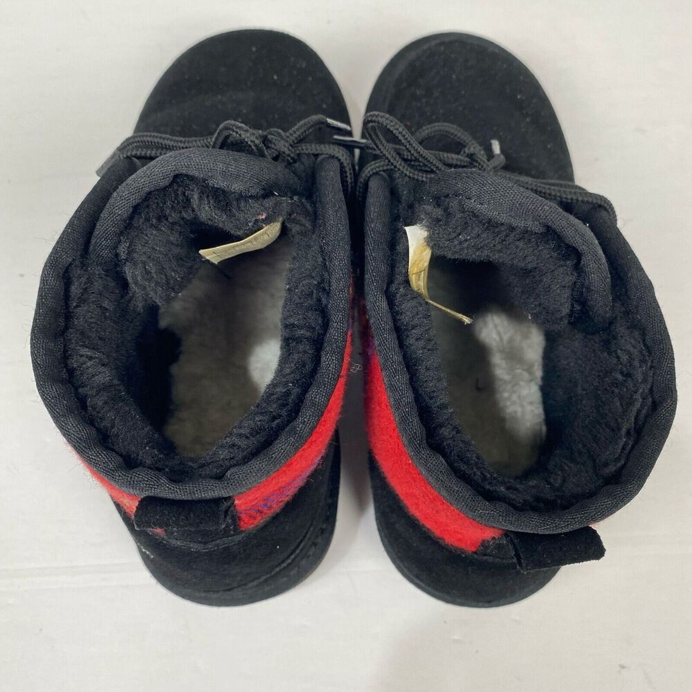 UGG boots Big boys size 7 with laces and logo in black and red with checkered. - Picture 11 of 13